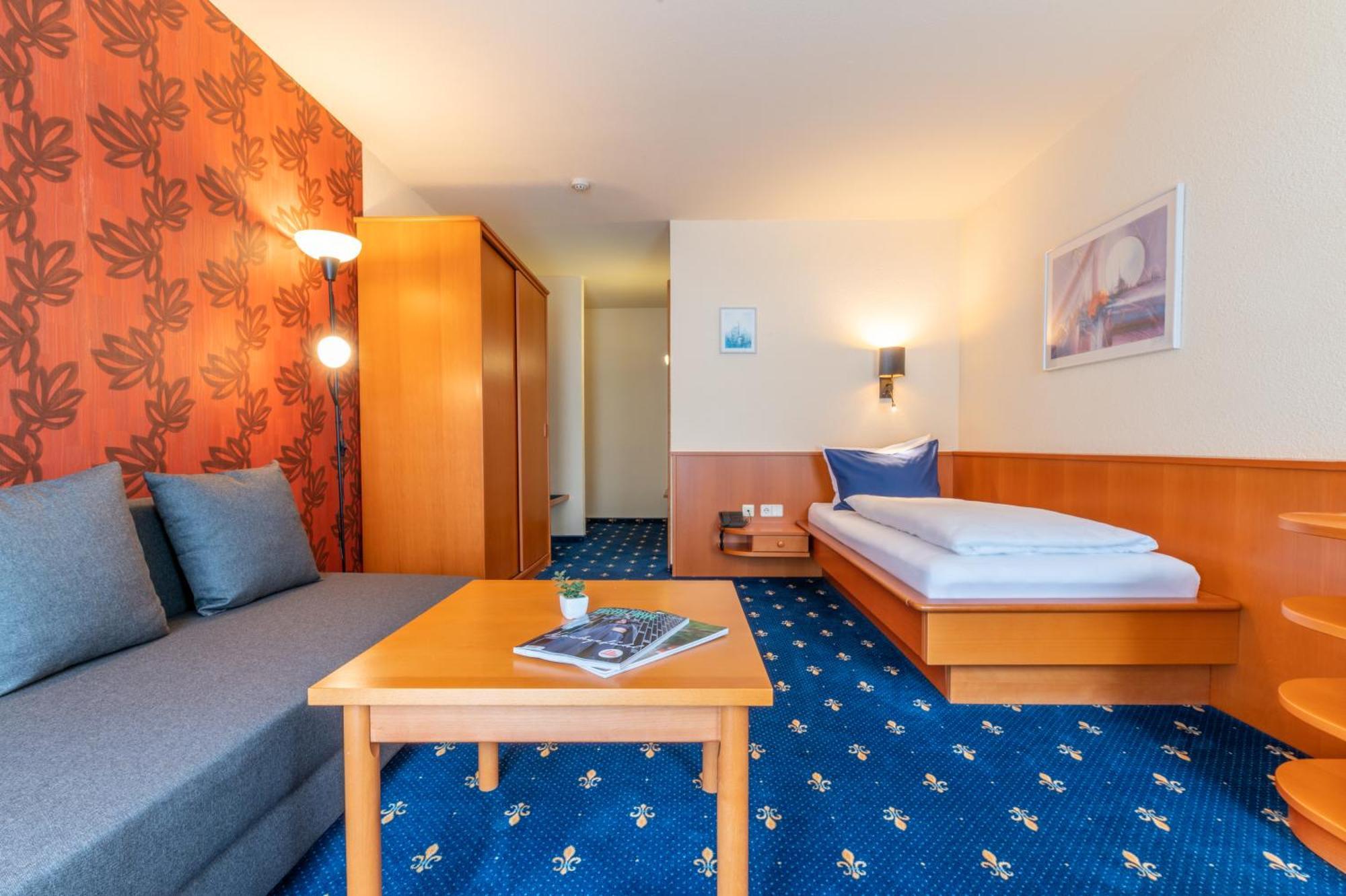 Hotel Tia Monte 4*